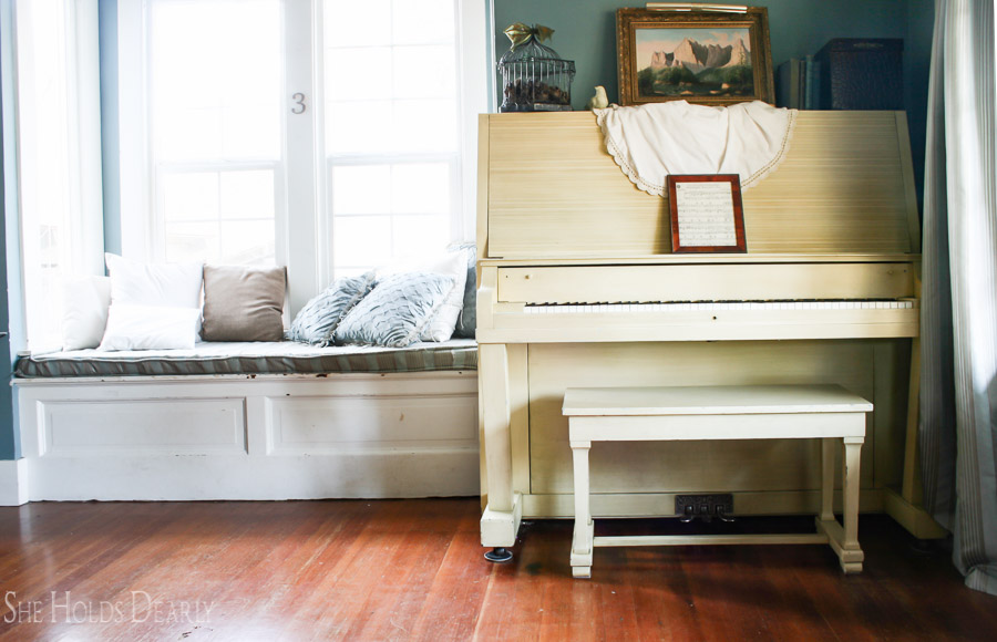 Painting a piano is not as hard as you might think, use this tutorial to transform any piano for a fresh, new look.
