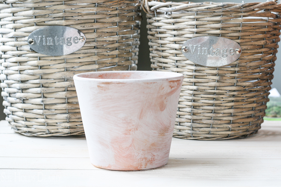 With a quick 5 step process you can give terra cotta pots that vintage, time worn patina!