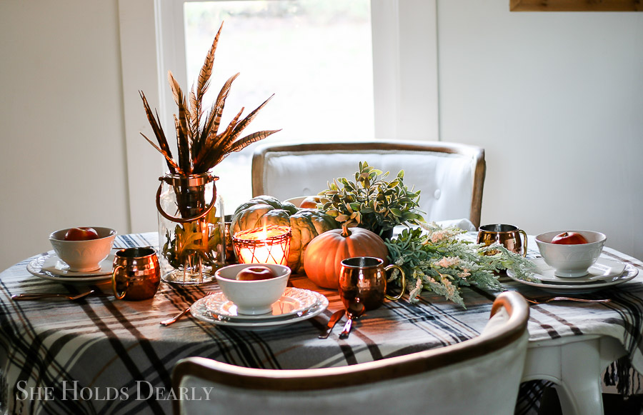 Thanksgiving Dinner Decorations by sheholdsdearly.com