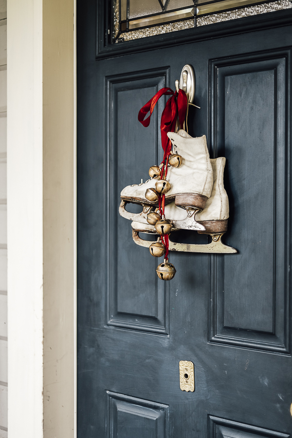 Farmhouse Christmas Front Door Decor by sheholdsdearly.com