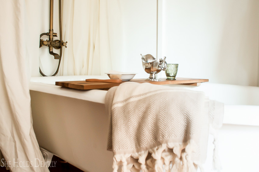 How to Do Your Own Interior Design by sheholdsdearly.com