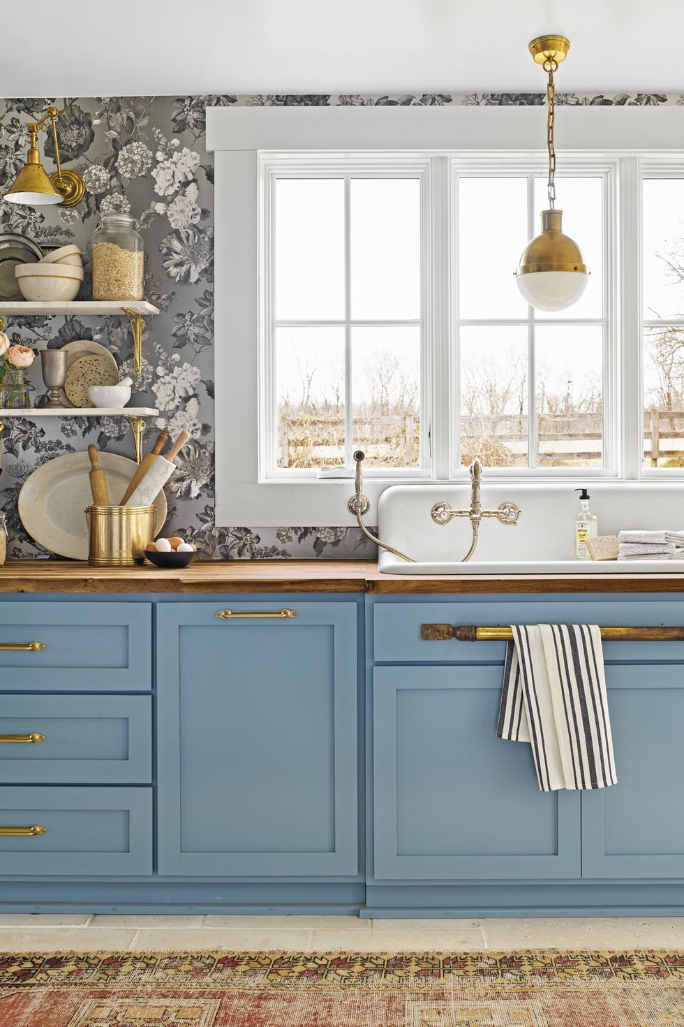 The Best Builder-Grade Kitchen Makeovers - Plus, Ideas to Steal