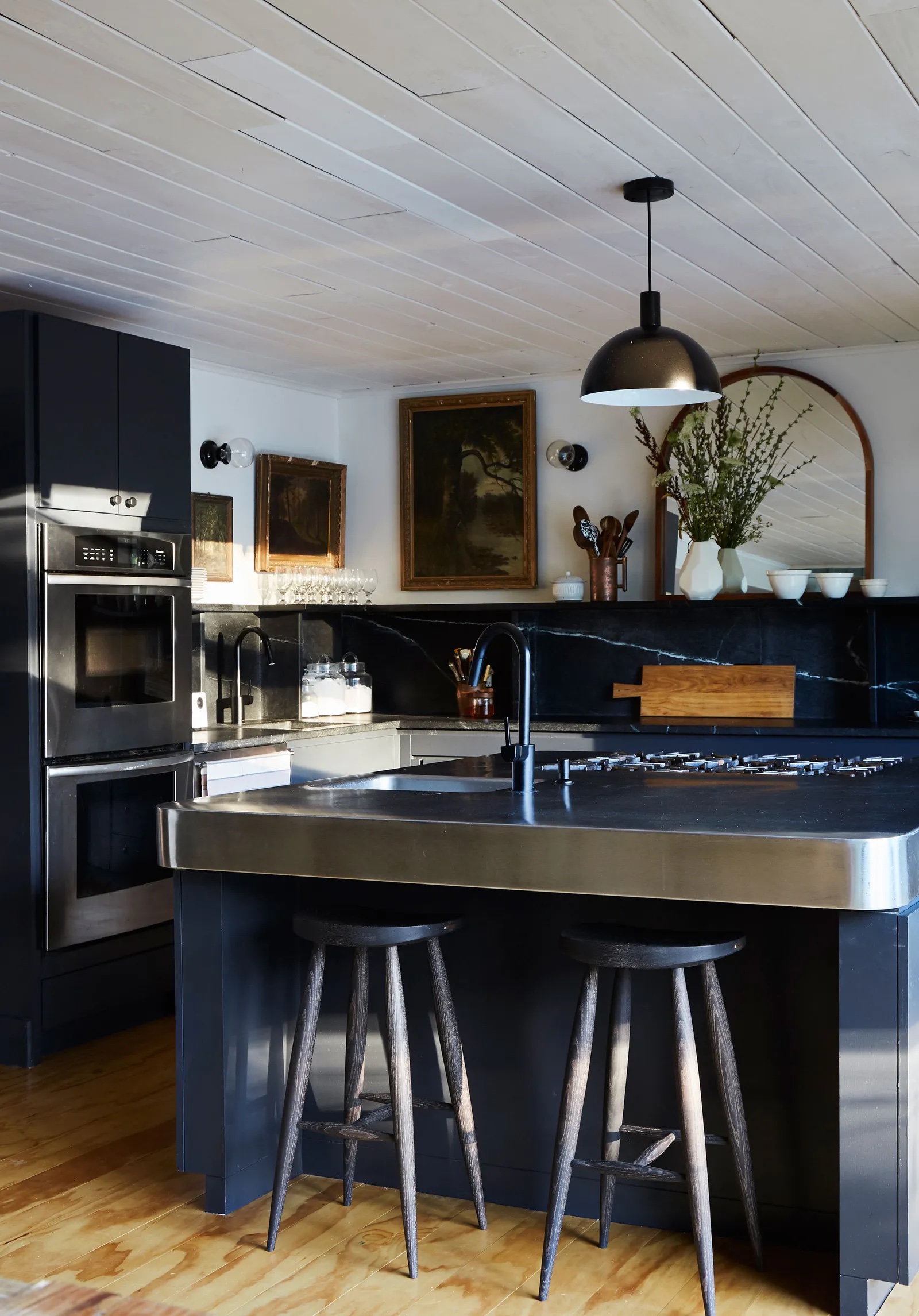 How to Decorate with Black - She Holds Dearly
