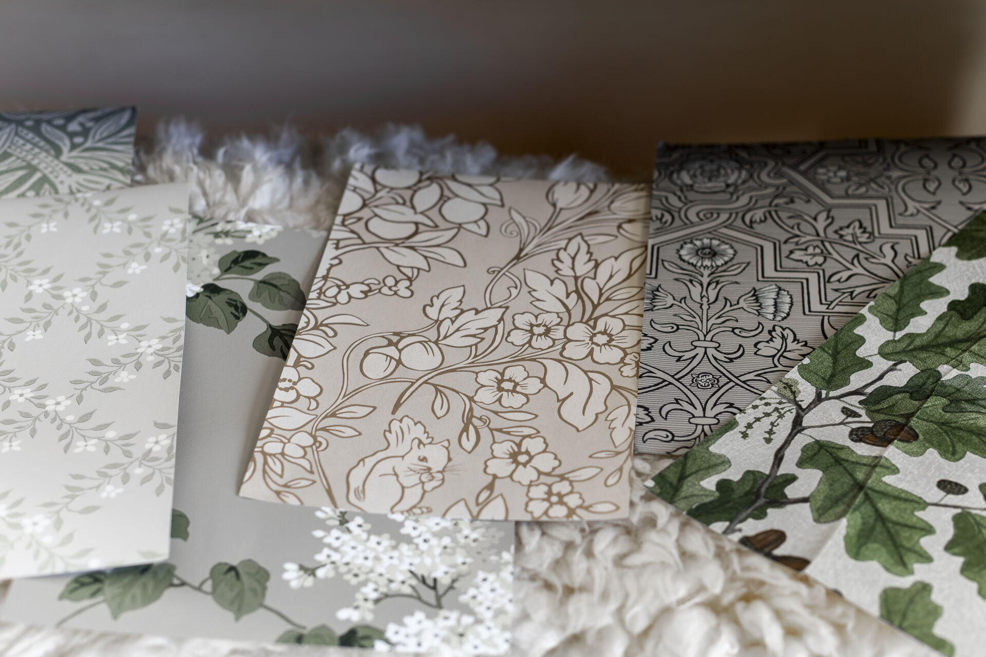 Choosing Wallpaper Like a Pro She Holds Dearly