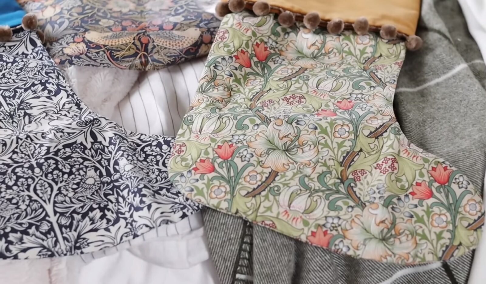 william morris bow tie