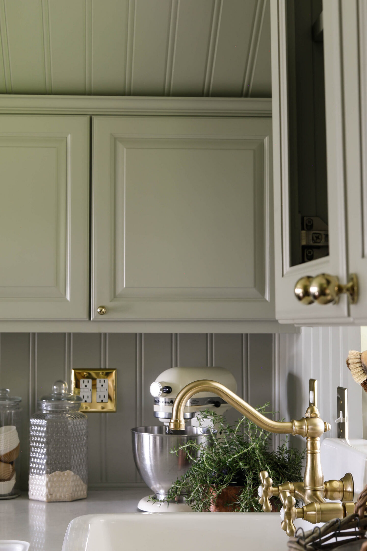 It was time. We have finished the European Style Kitchen remodel and today I'm going to share all of the details and steps we followed.