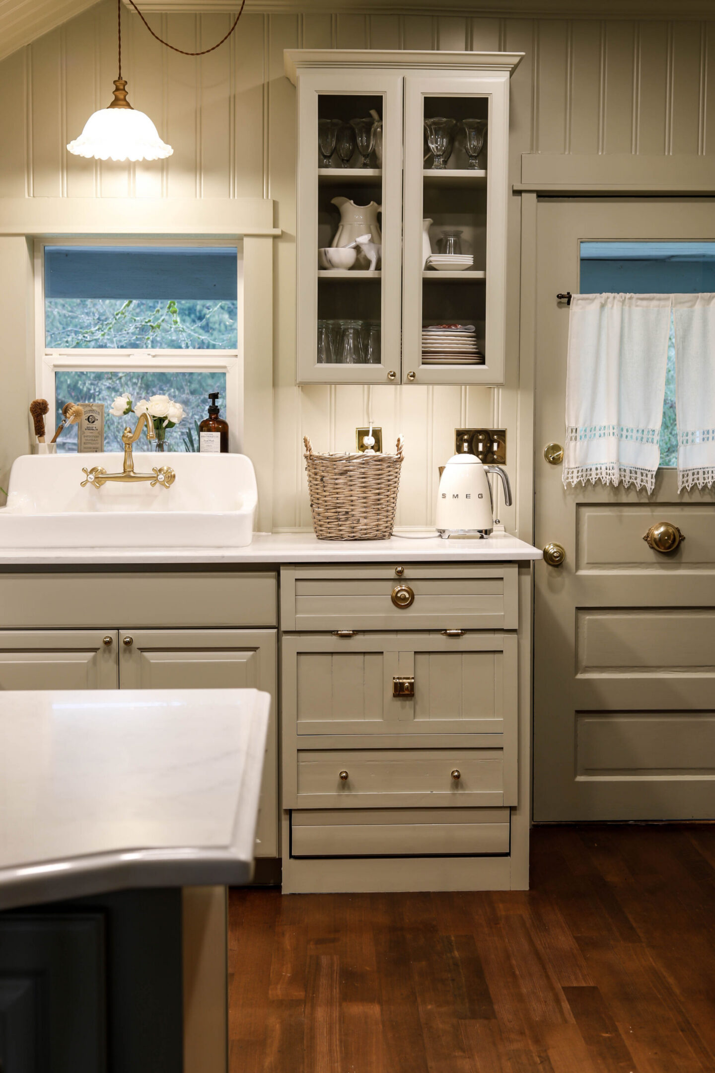 It was time. We have finished the European Style Kitchen remodel and today I'm going to share all of the details and steps we followed.